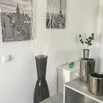 Mischa Apartment *
