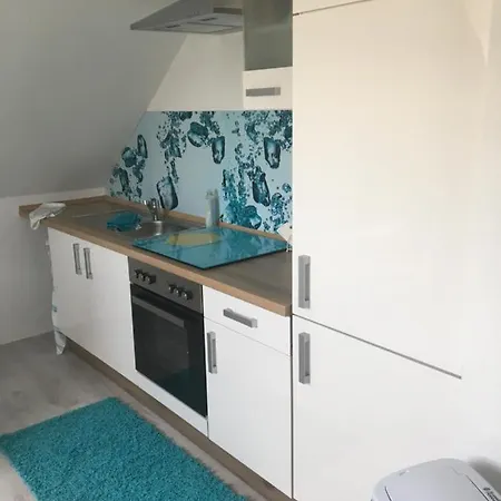 Mischa Apartment *